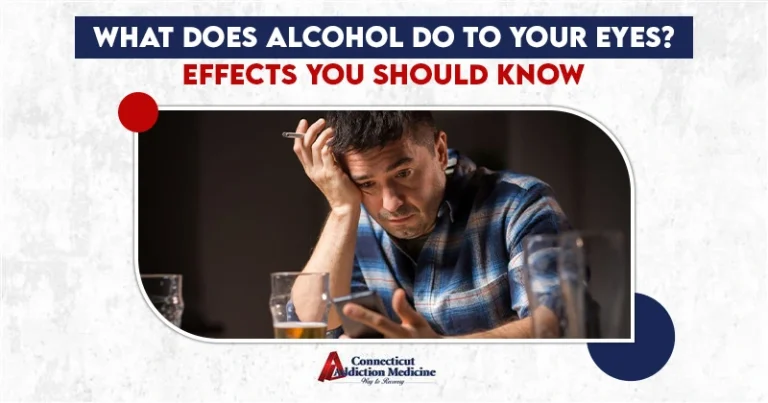 what does alcohol do to your eyes